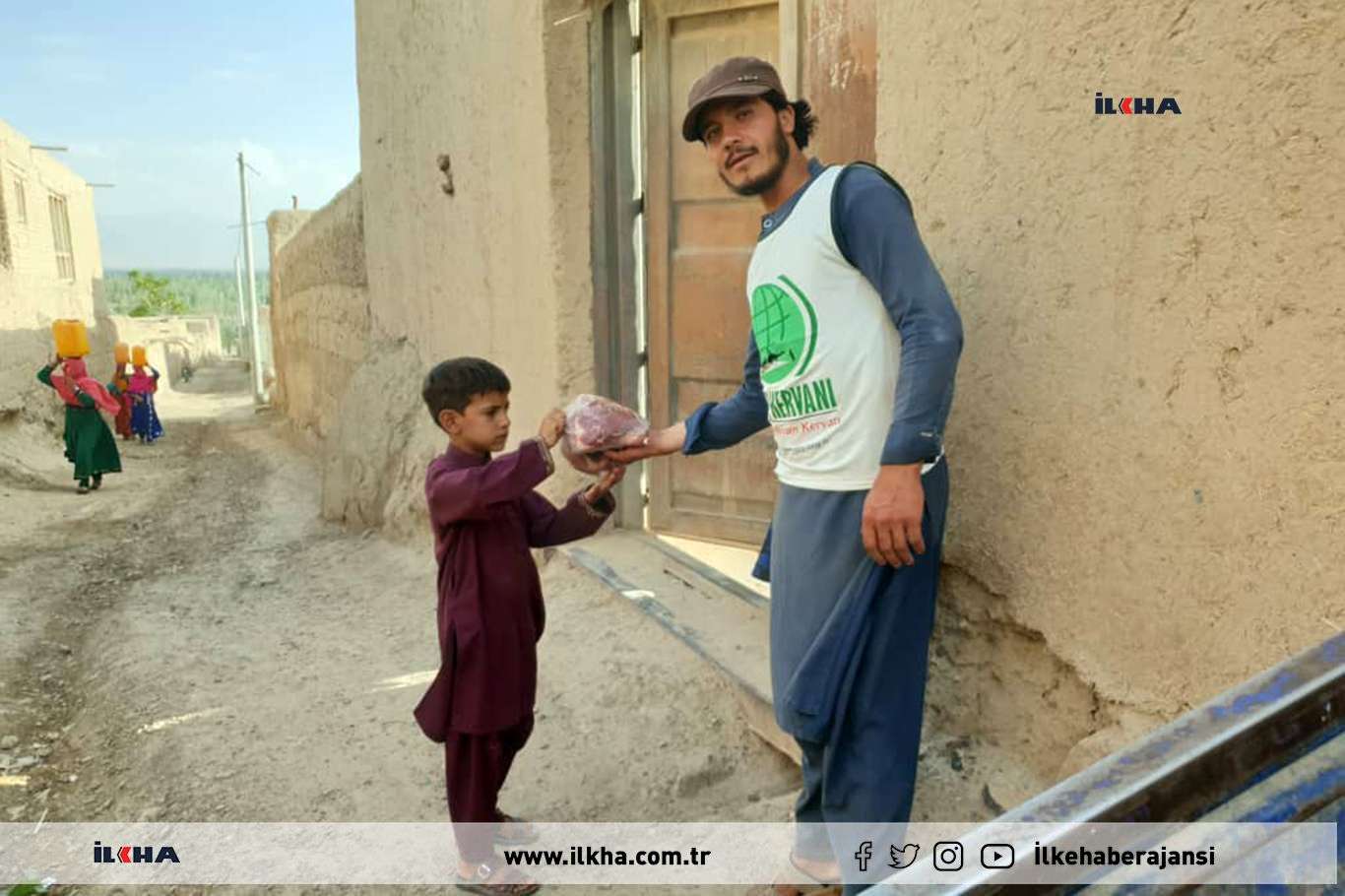 Charitable foundations distribute sacrificial meat to 45,000 families in Afghanistan